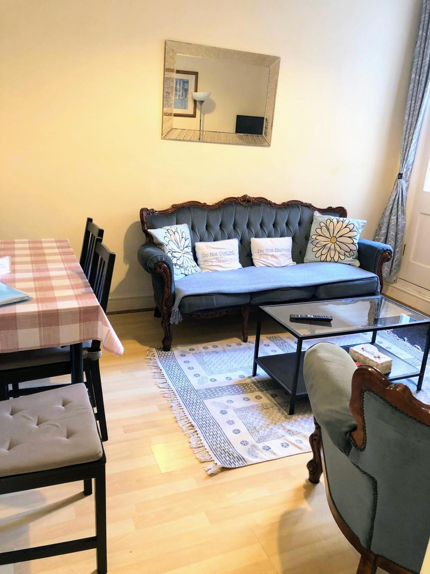 Spacious West London 2 Bedroom Apartment 외부 사진