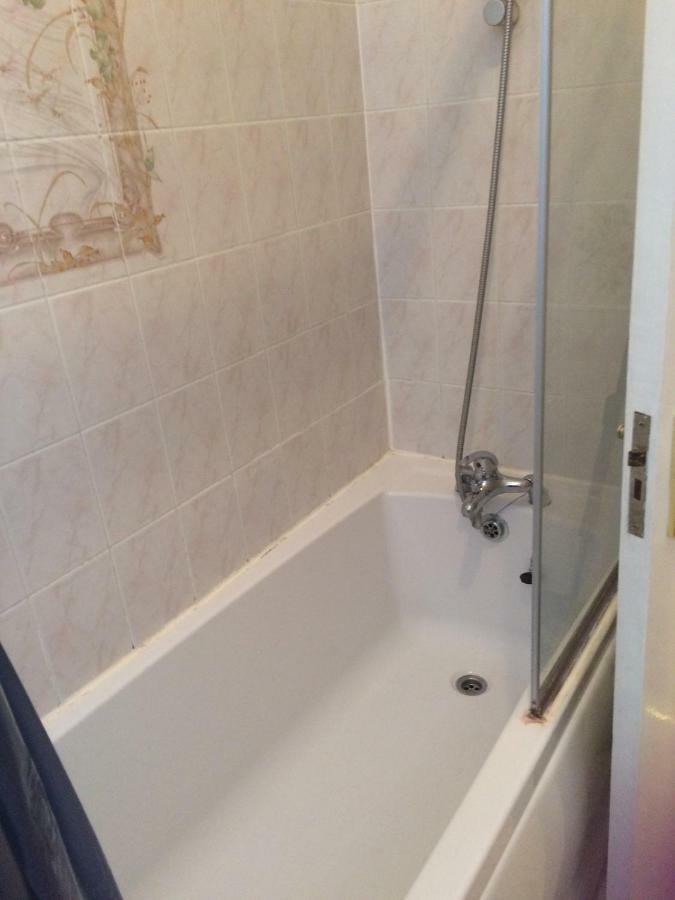 Spacious West London 2 Bedroom Apartment 외부 사진