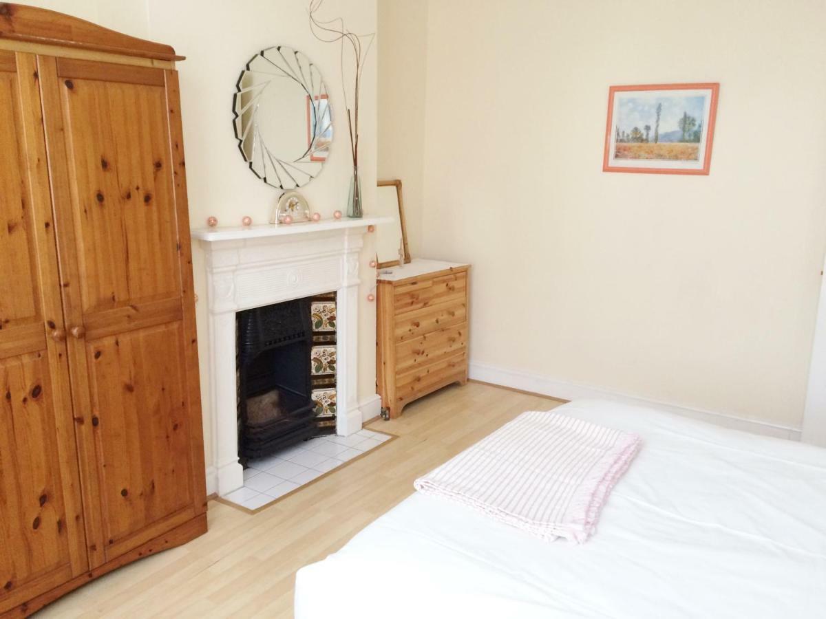 Spacious West London 2 Bedroom Apartment 외부 사진
