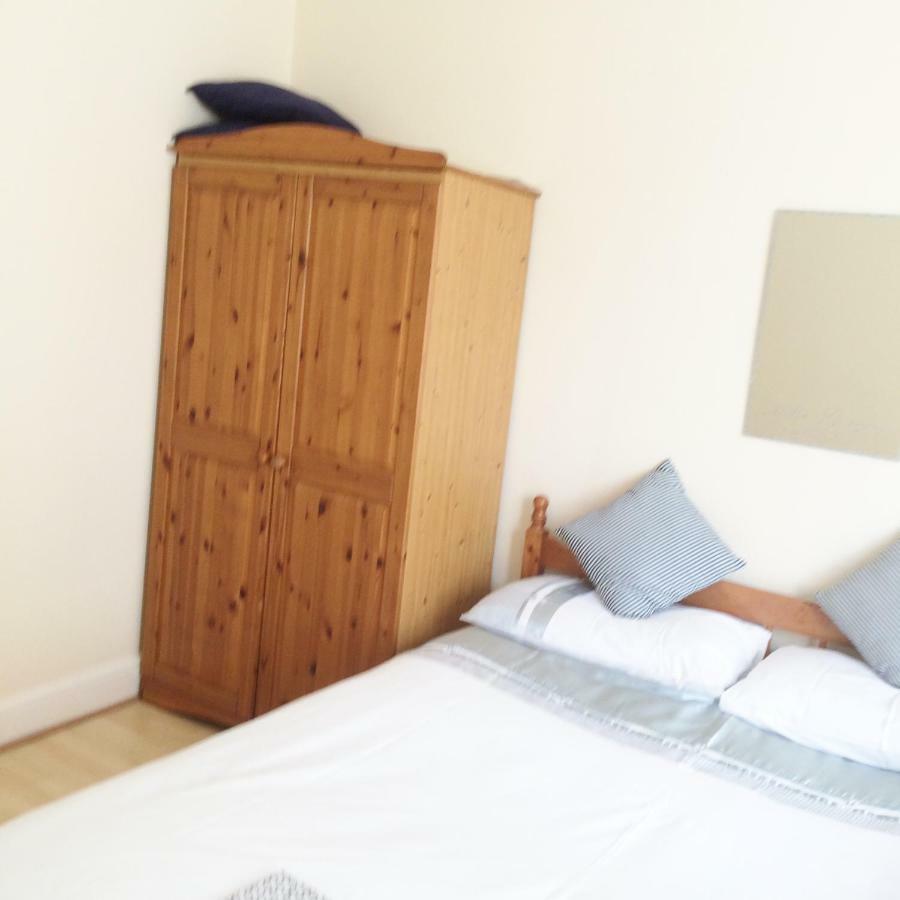 Spacious West London 2 Bedroom Apartment 외부 사진