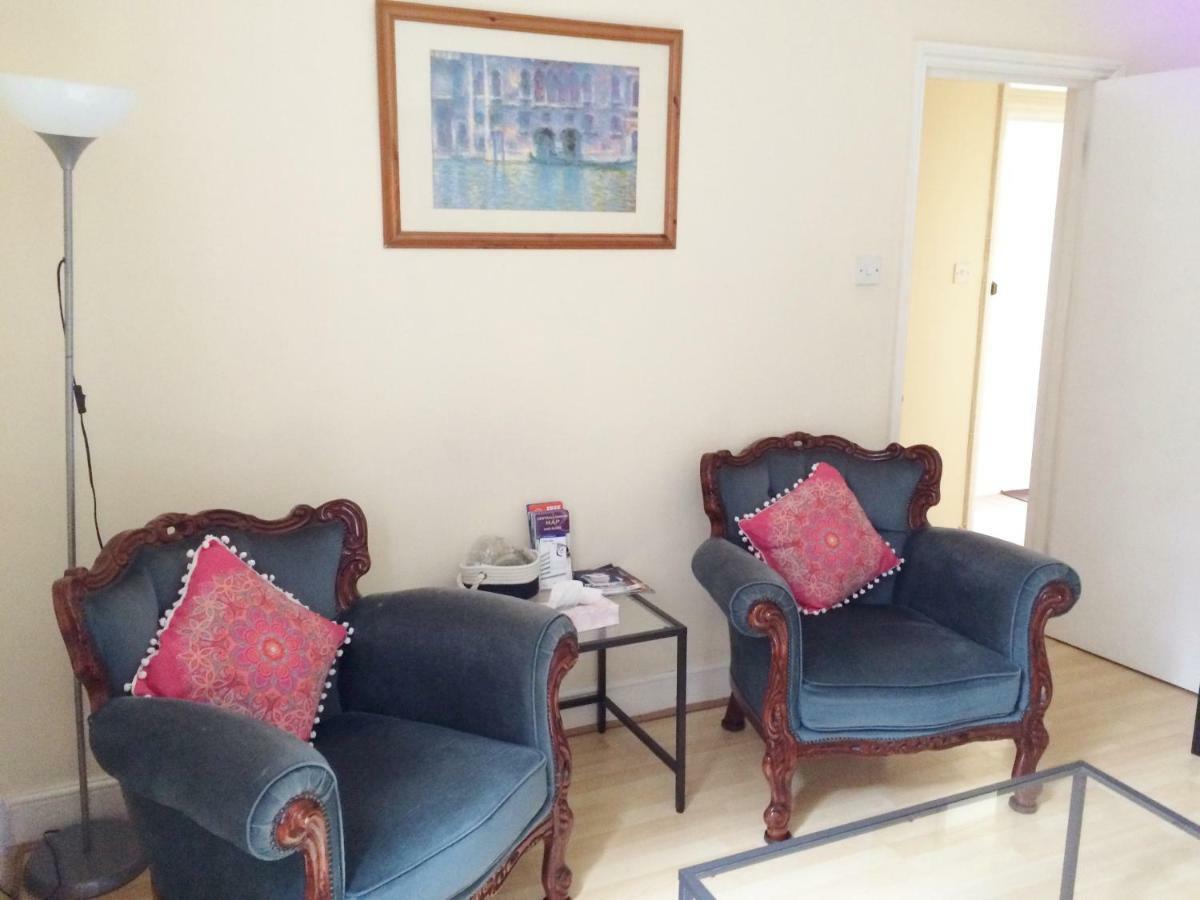 Spacious West London 2 Bedroom Apartment 외부 사진